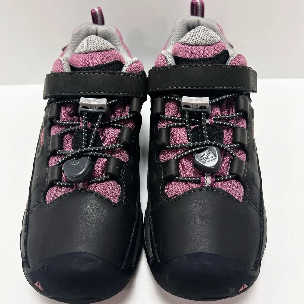 KEEN Kids' Black and Pink Outdoor Sneaker